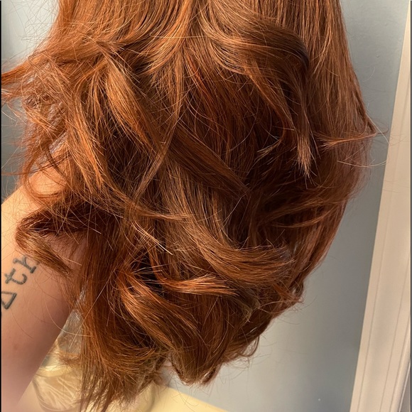 Tressalure Wig in dark auburn/chestnut - Picture 16 of 16